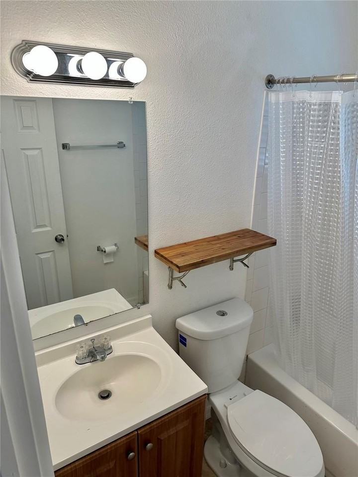 1104 Hardy Ave - Photo 7 of 11