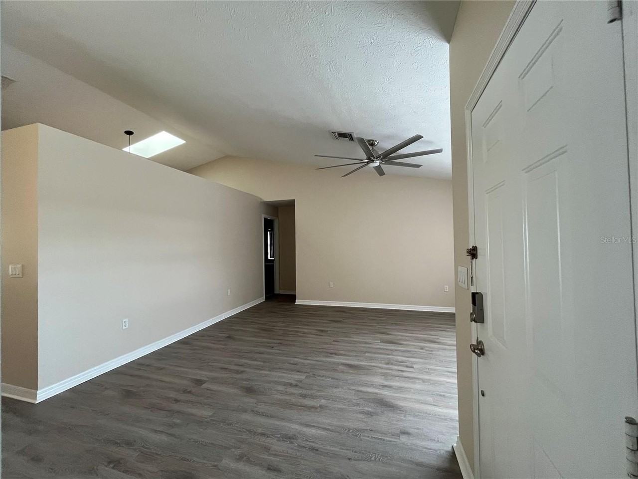 3063 Lake June Blvd - Photo 6 of 50