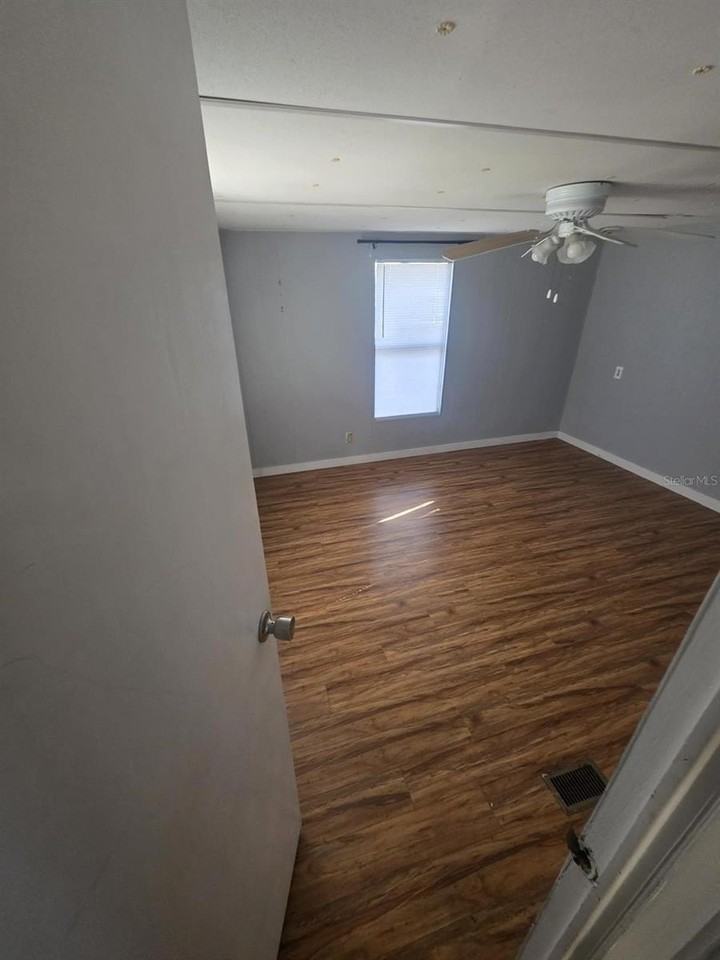 2211 Ronald Reagan Pkwy - Photo 5 of 11