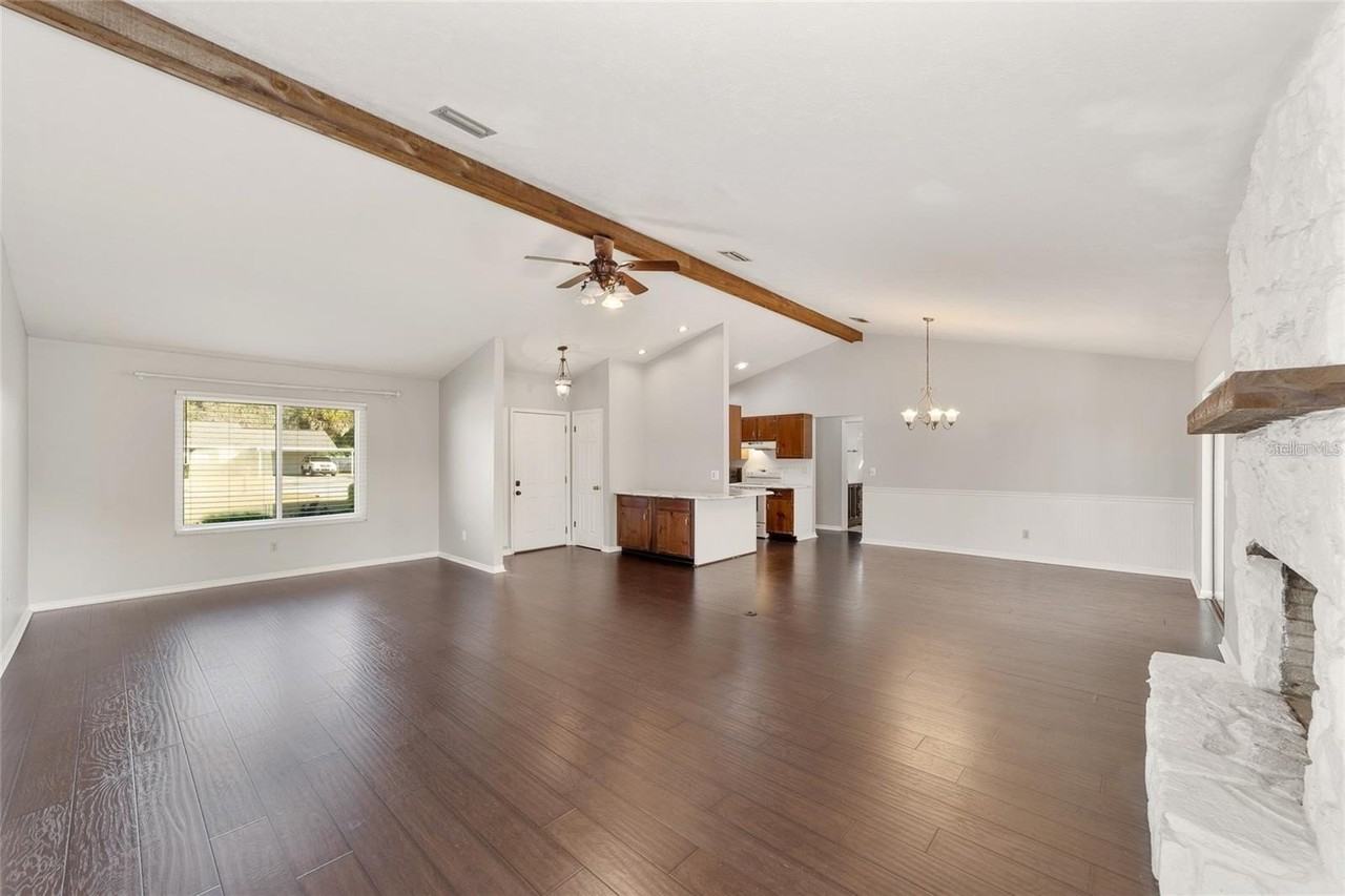 2700 Se 35th St - Photo 2 of 4