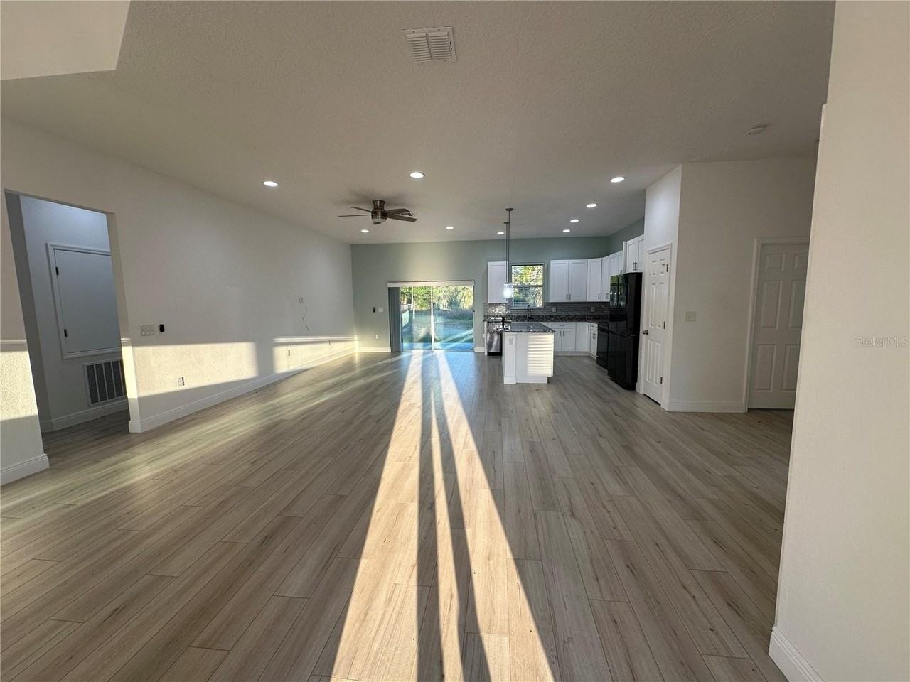 1105 Saint Nicholas Ave - Photo 2 of 20