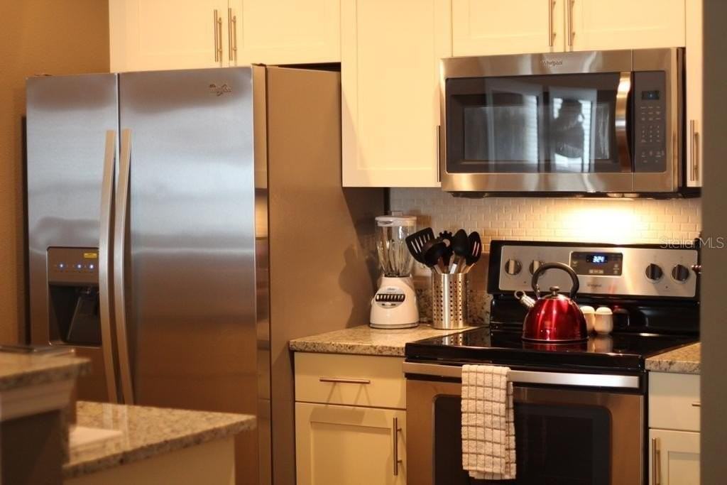 3207 Oyster Ln - Photo 5 of 21