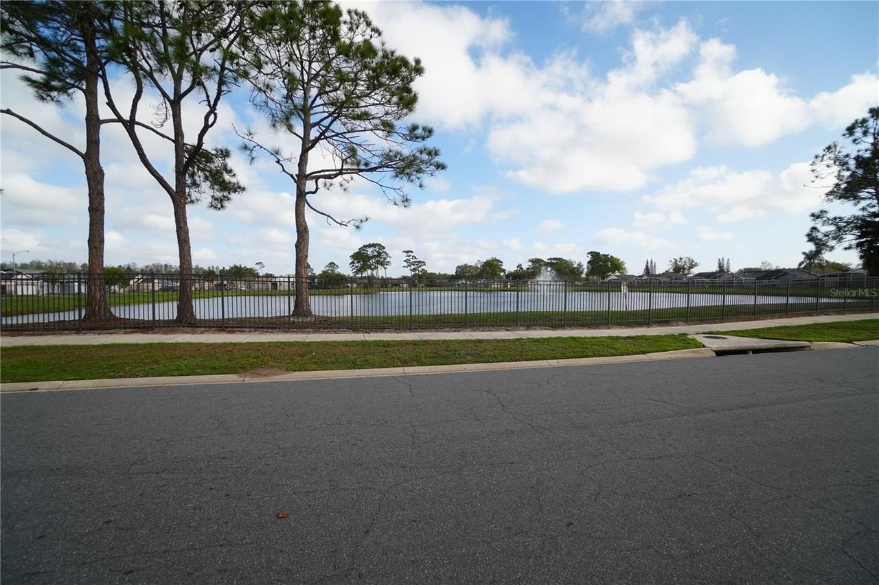 205 Indian Point Cir - Photo 5 of 22