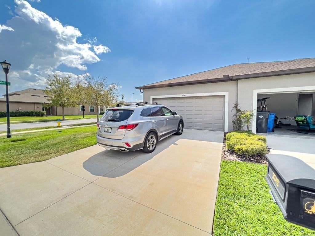 5742 Circa Fishhawk Blvd - Photo 7 of 33