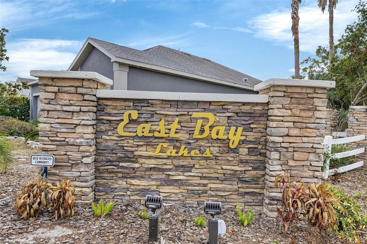 9613 Cypress Harbor Dr - Photo 2 of 50