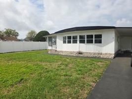 featured image of 13 Hamilton Ln