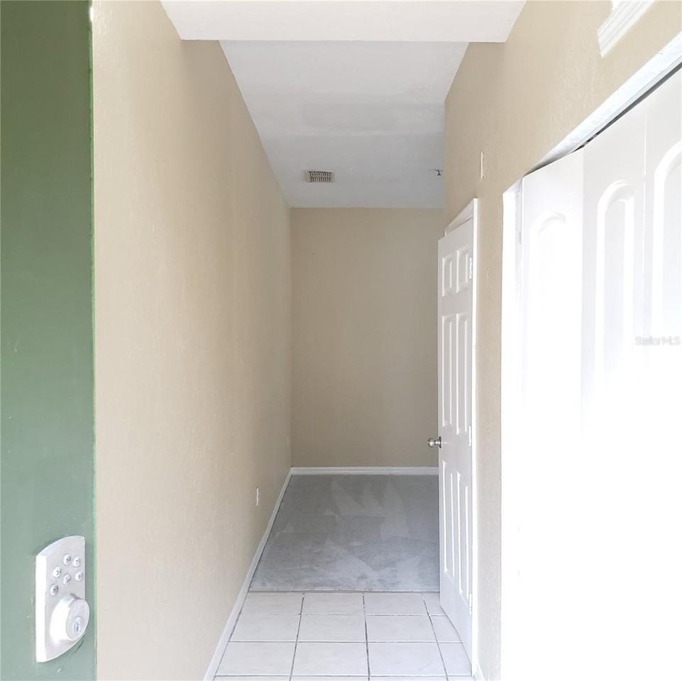 5016 Sunridge Palms Dr - Photo 3 of 30