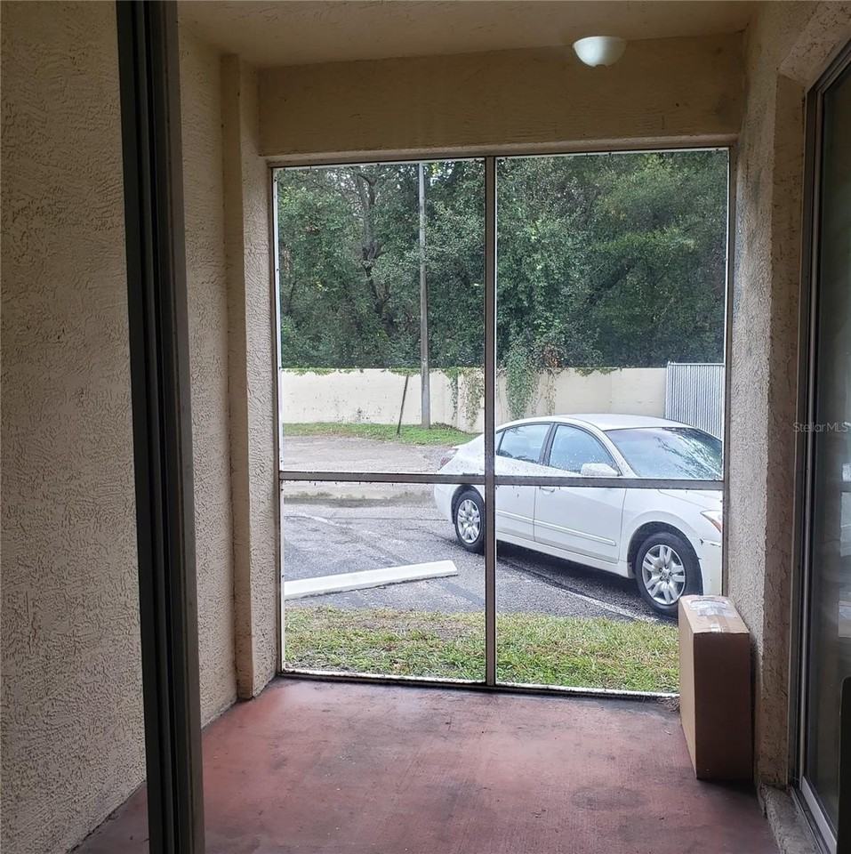 5016 Sunridge Palms Dr - Photo 6 of 30