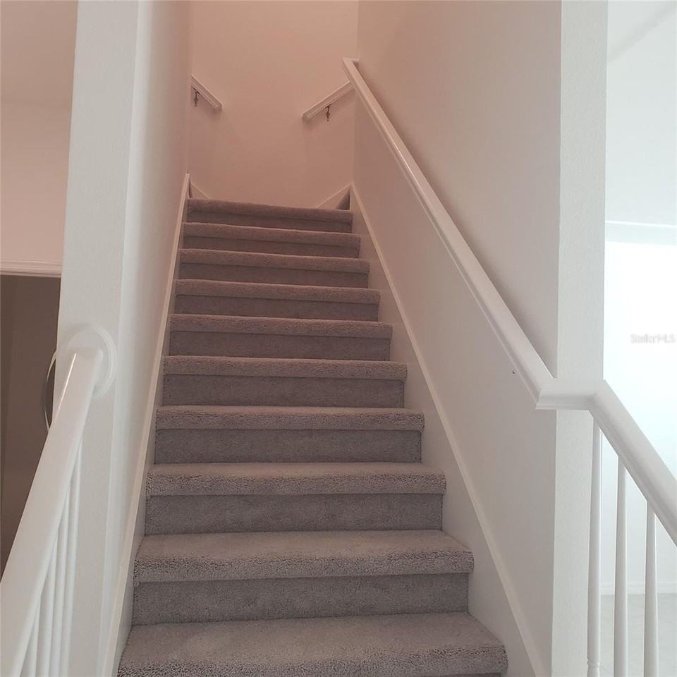 34218 Rogallo Ln - Photo 4 of 10