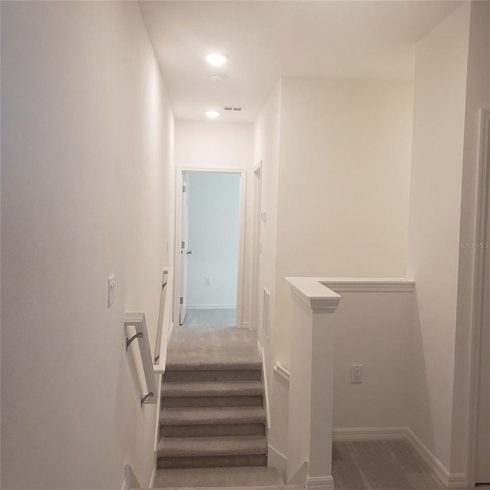 34218 Rogallo Ln - Photo 5 of 10