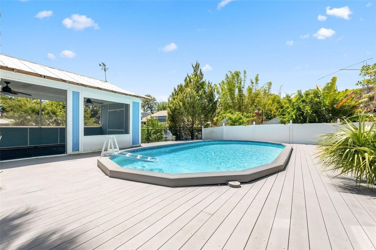 428 Klosterman Rd W - Photo 2 of 50