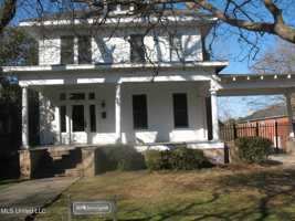 featured image of 910 Morningside St Apt A #Apt A