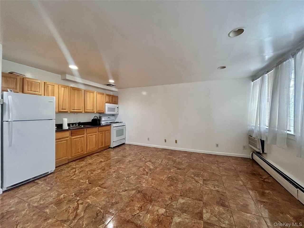 9 Wyndover Woods Ln Apt 23 - Photo 4 of 10