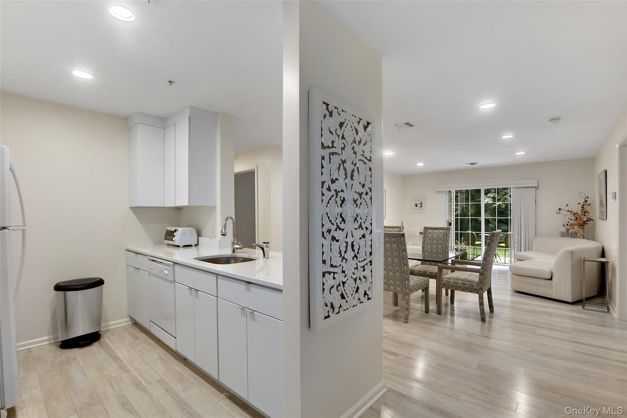 2101 Jacobs Hill Rd - Photo 2 of 21