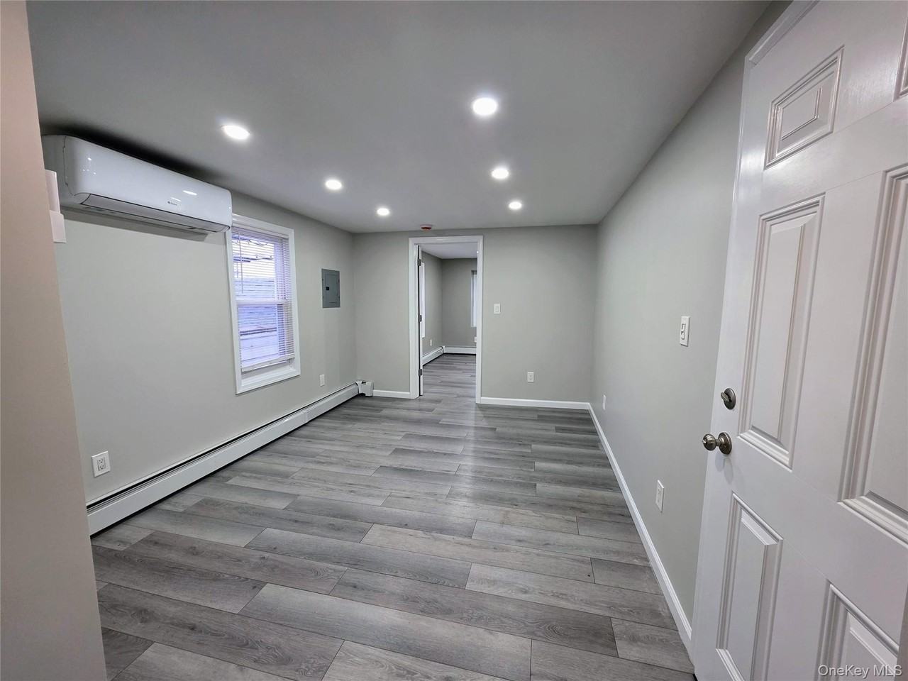 269 Willis Ave Unit N - Photo 2 of 5