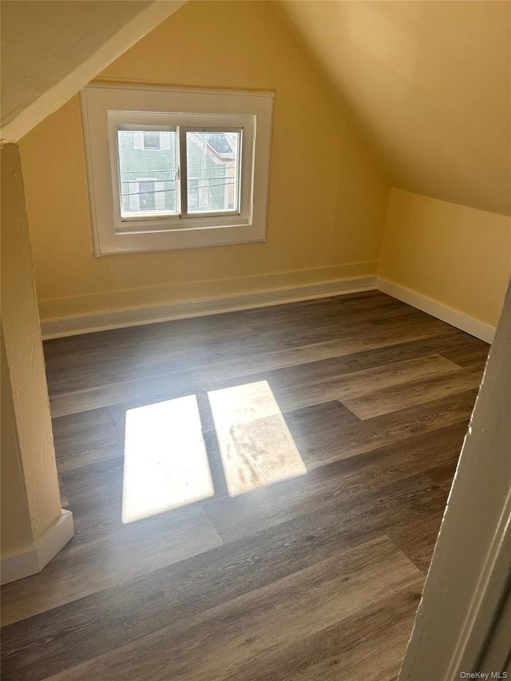 148 Clinton St Apt 5 - Photo 7 of 8