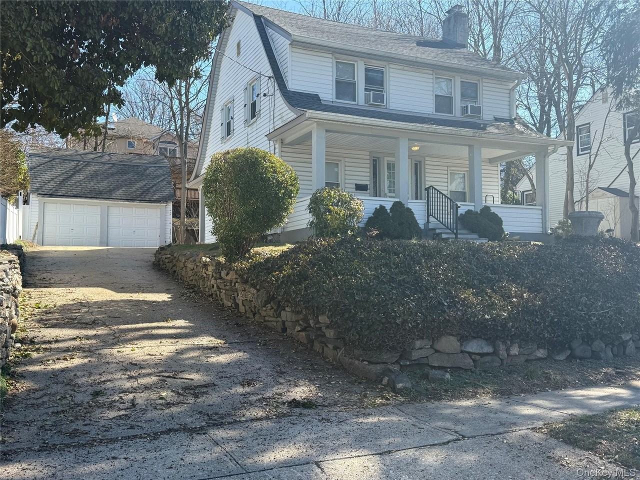 15 Maple Grove St - Photo 3 of 20