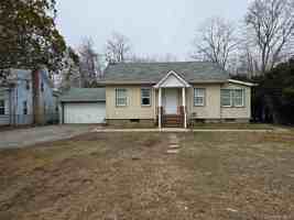 featured image of 5 Cedar Rd E