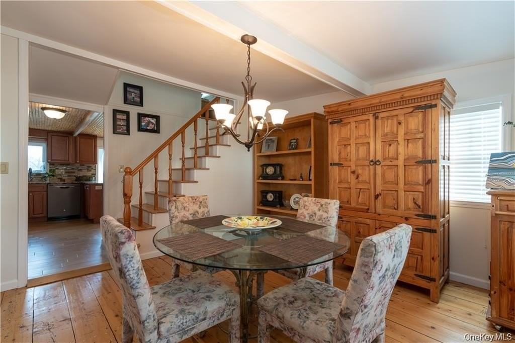 401 Nichols St - Photo 6 of 22