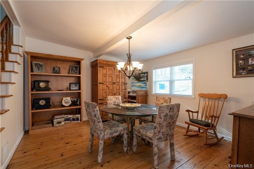 401 Nichols St - Photo 7 of 22