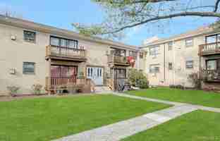 featured image of 285 Sneden Pl W Unit 285