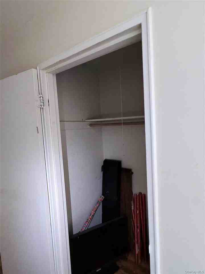 285 Sneden Pl W Unit 285 - Photo 6 of 7