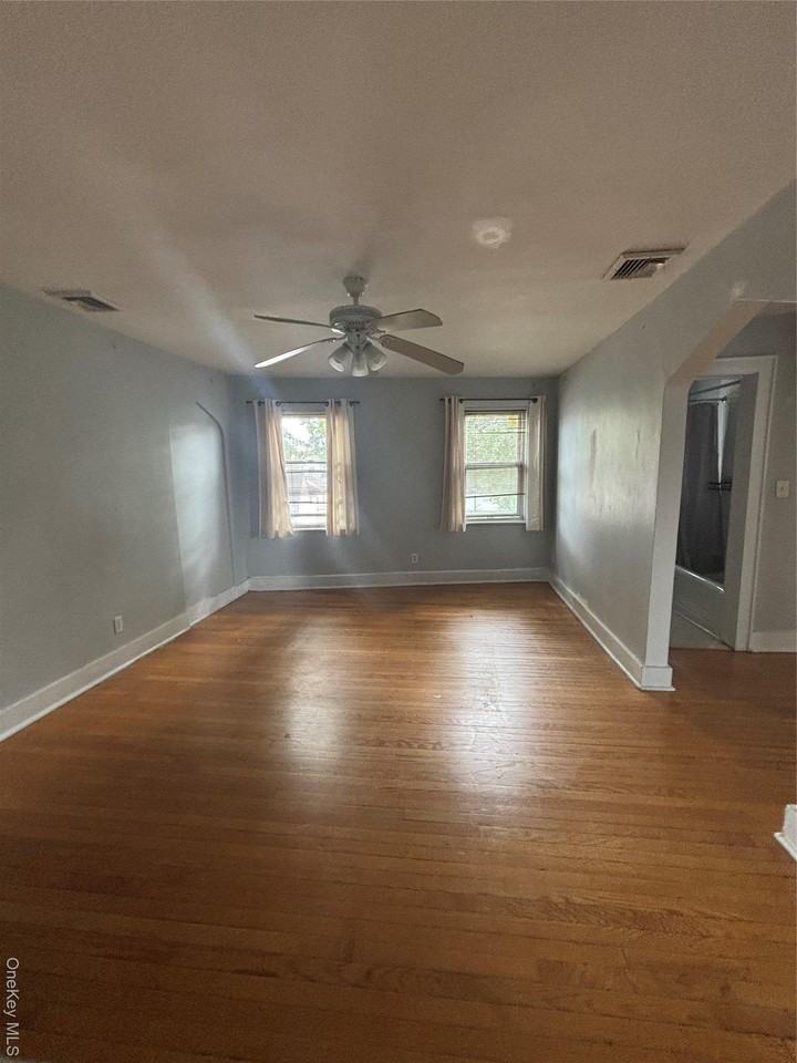 457 Montauk Hwy Apt 8 - Photo 6 of 11