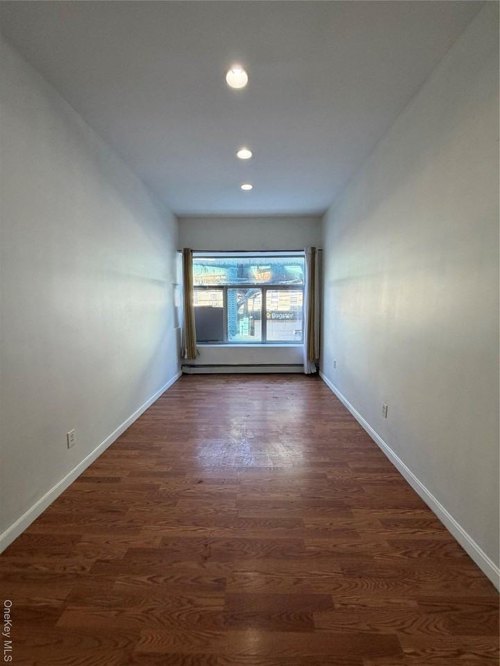 8032 Jamaica Ave - Photo 2 of 3