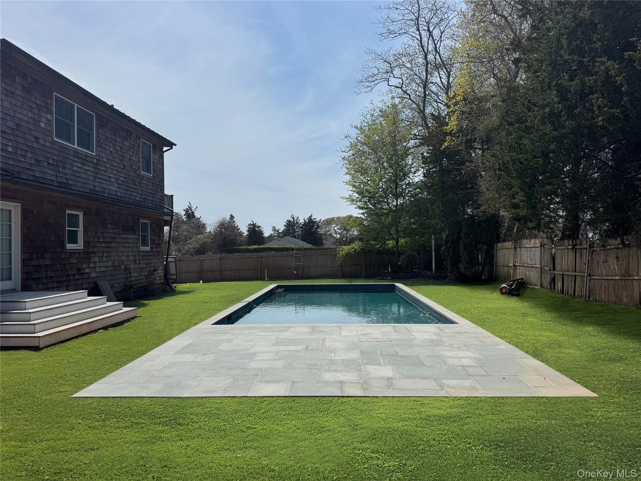 20 Alanson Ln - Photo 3 of 33