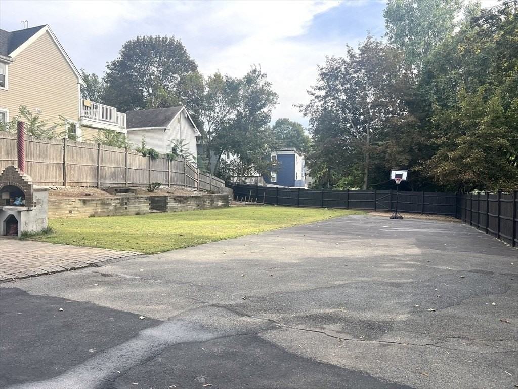 79 Franklin St Unit 2 - Photo 2 of 16