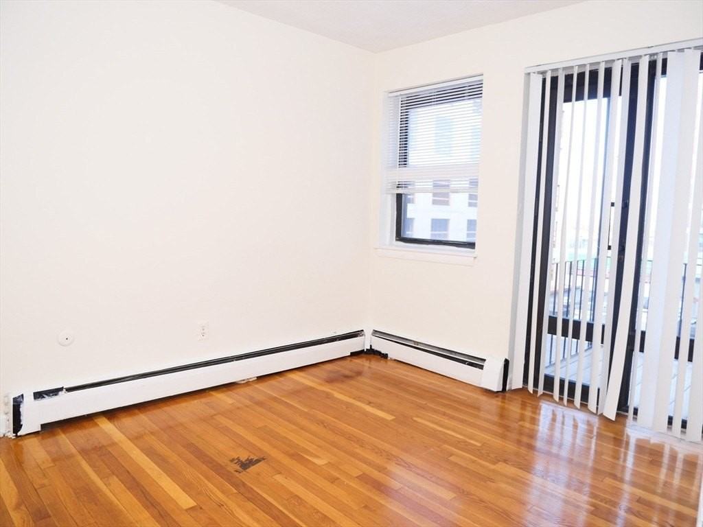 1027 Commonwealth Ave #21 - Photo 2 of 7