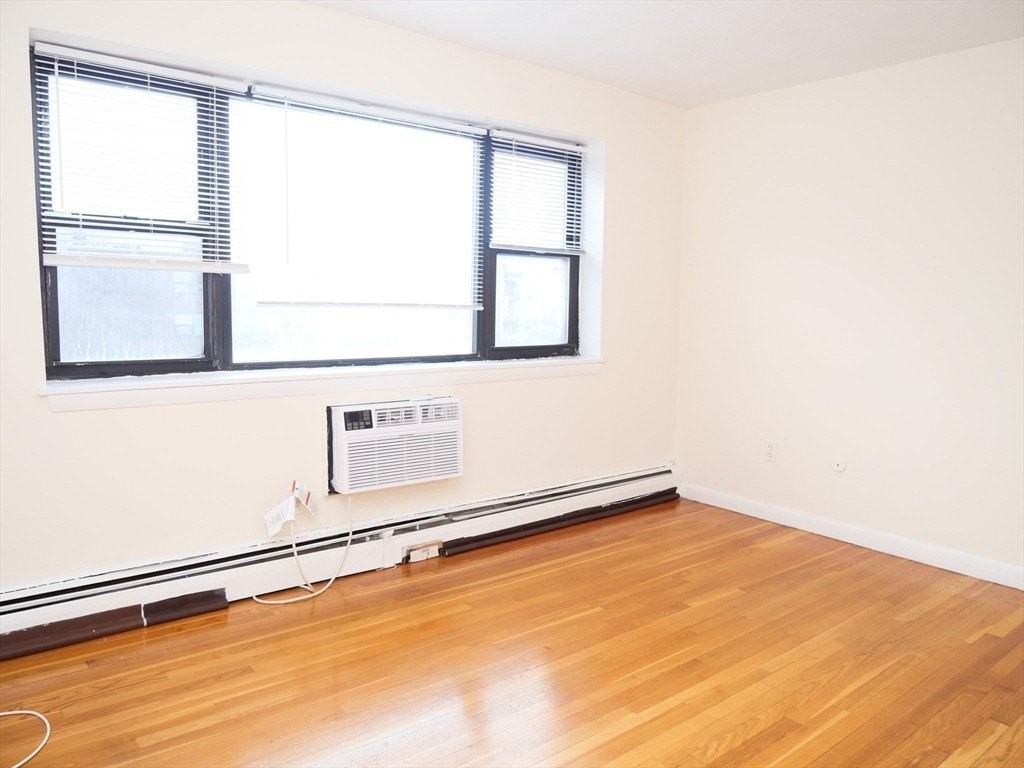 1027 Commonwealth Ave #21 - Photo 4 of 7