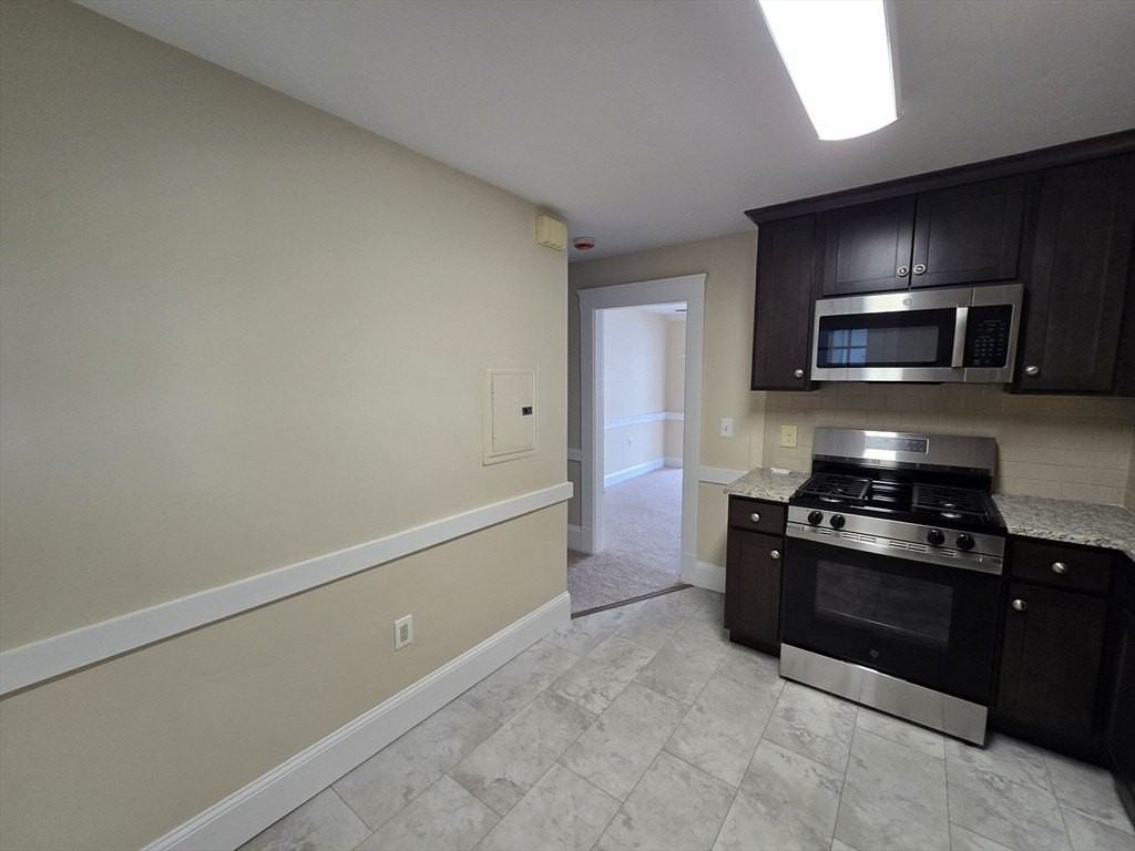 288 Pleasant St Apt 7 - Photo 3 of 25