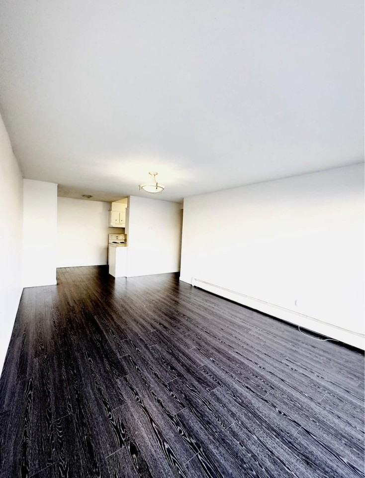 15158 Royal Ave - Photo 5 of 12