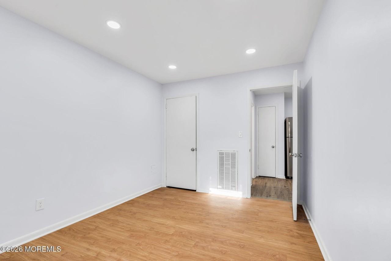 105 Clark St - Photo 7 of 9