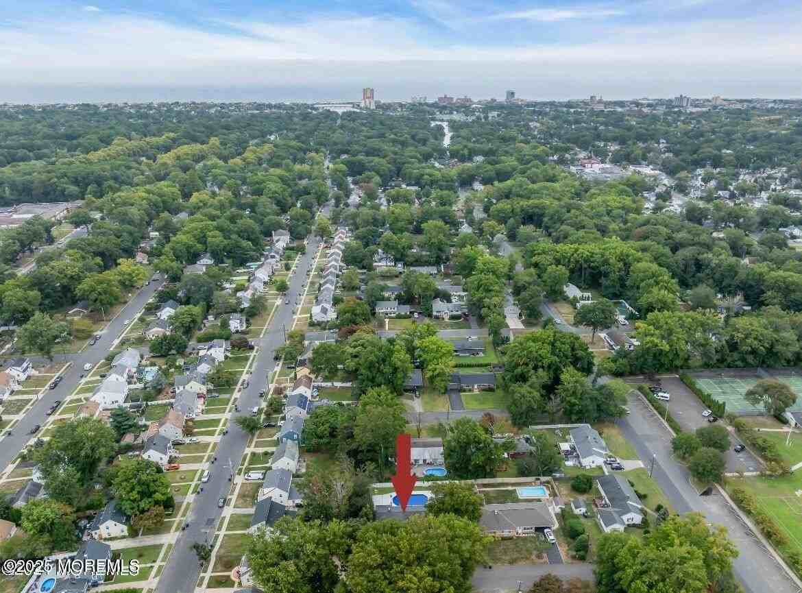 1506 Evergreen Ave - Photo 3 of 24