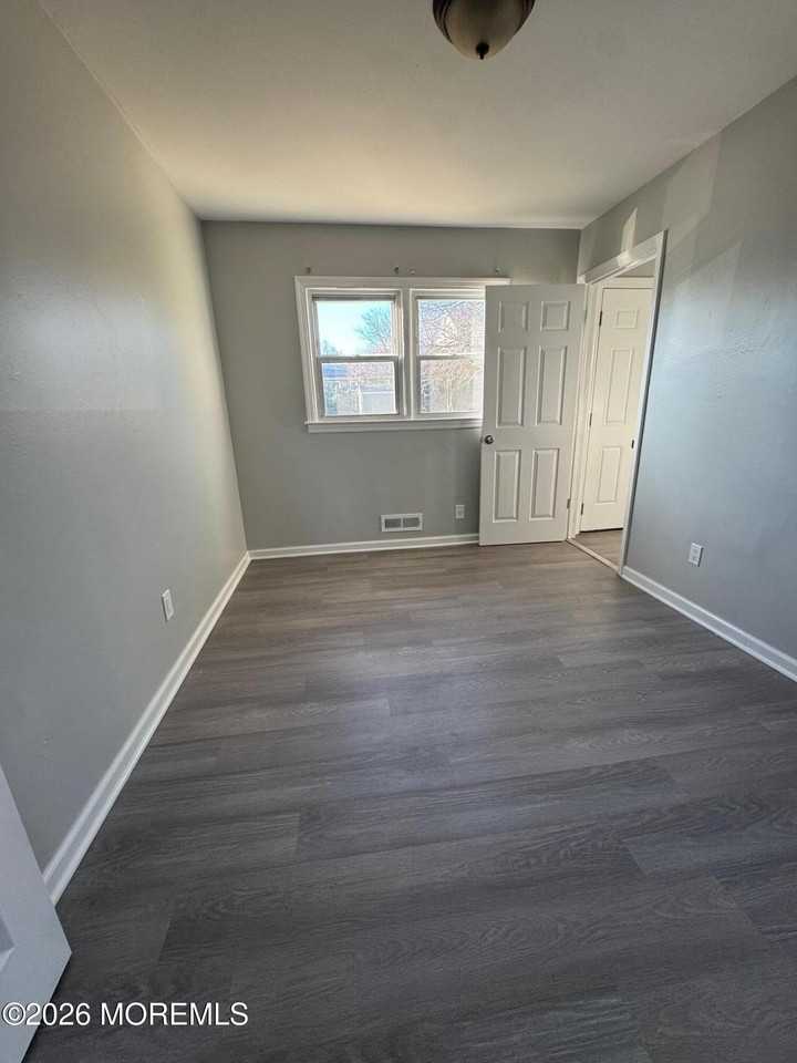 40 Liberty St - Photo 5 of 7