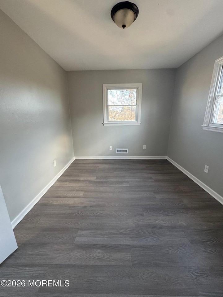 40 Liberty St - Photo 6 of 7