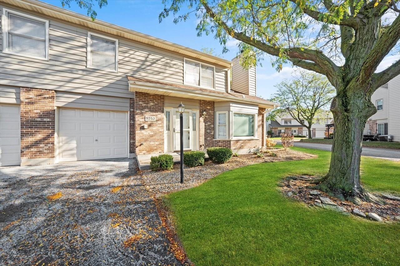 9252 Cliffside Ln