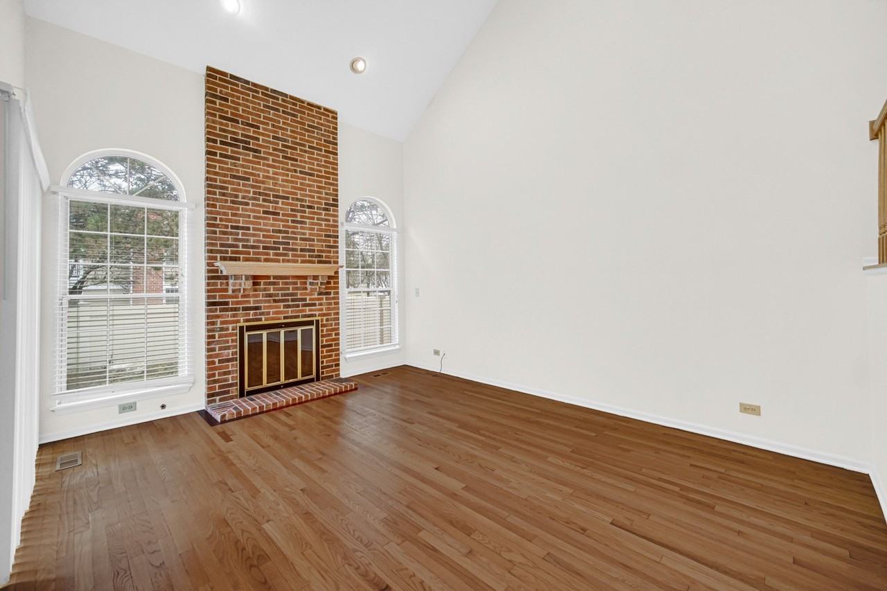 125 Stevens Dr - Photo 3 of 20