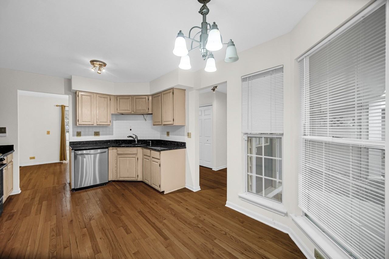 125 Stevens Dr - Photo 6 of 20