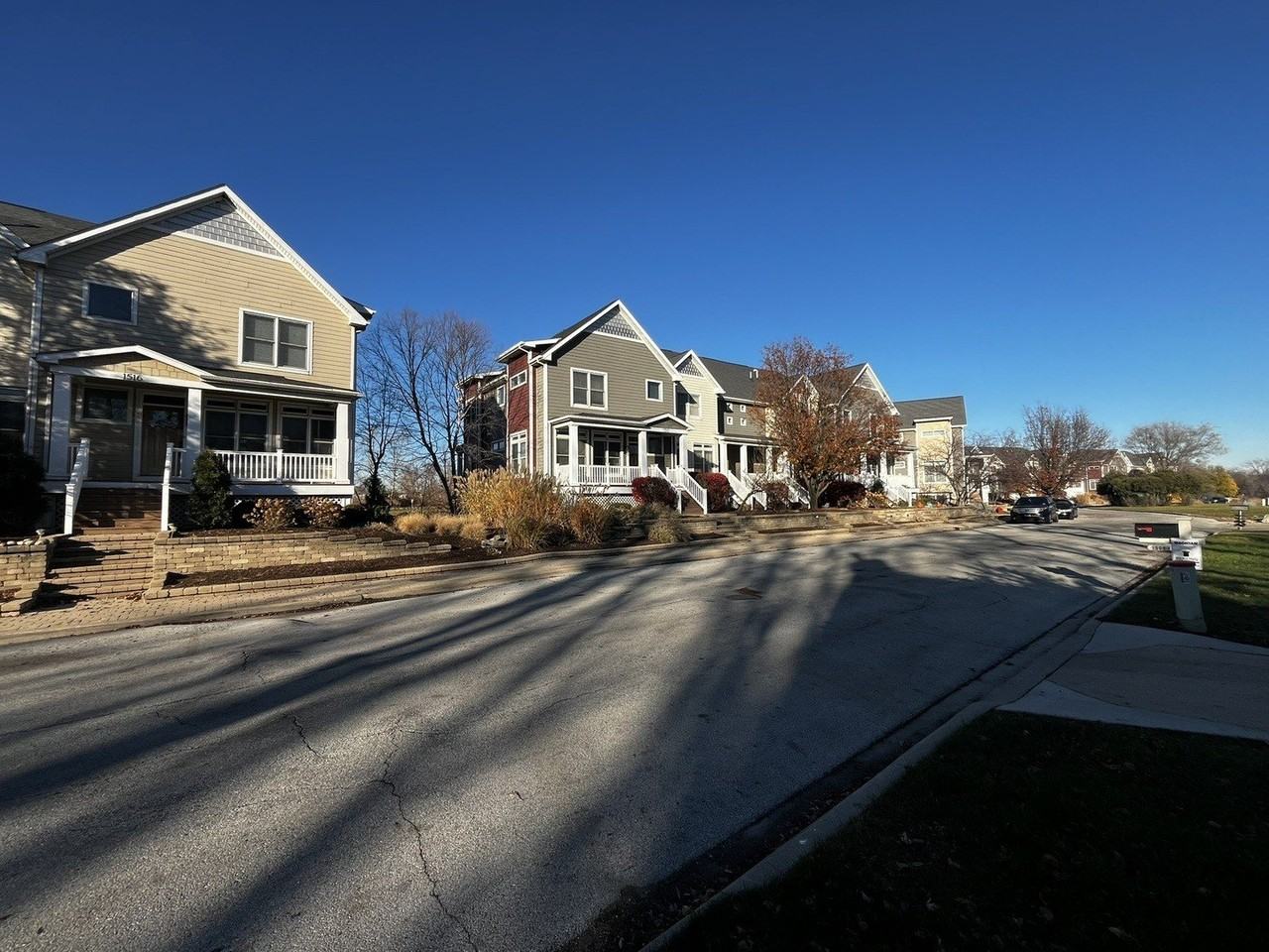 1516 Broadway St - Photo 3 of 22