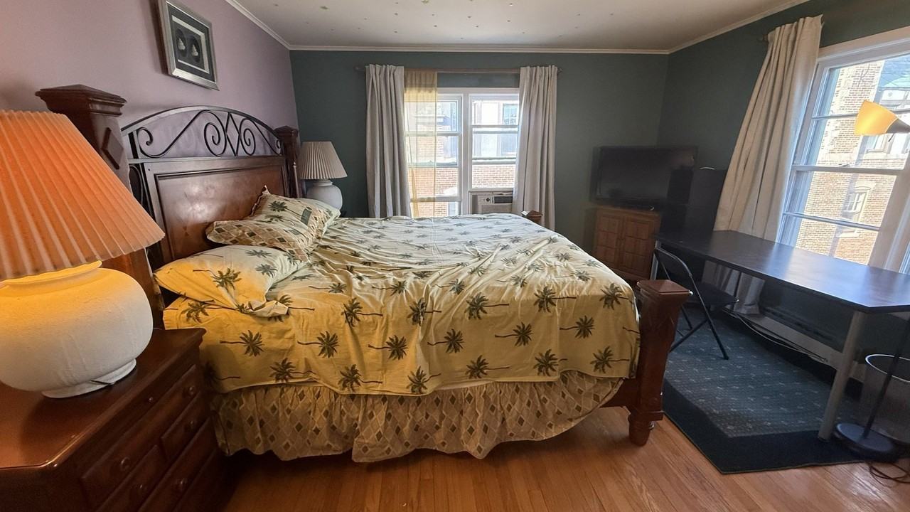 1923 Sherman Ave Apt 3n - Photo 5 of 10