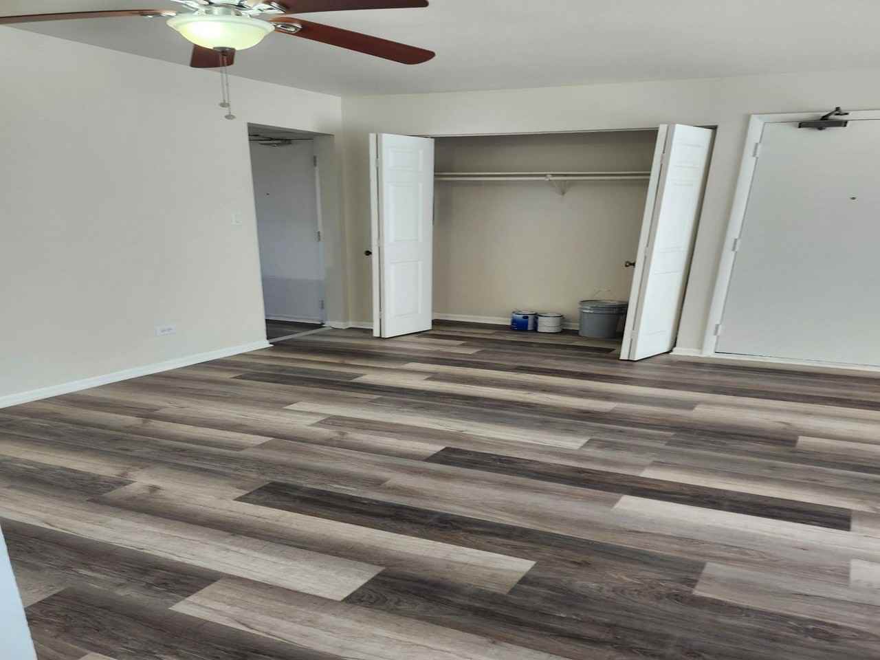 7715 Woodward Ave Apt 3b - Photo 4 of 9