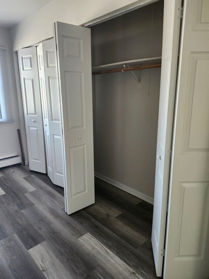 7715 Woodward Ave Apt 3b - Photo 6 of 9