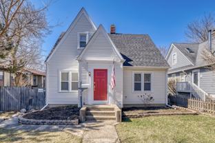 626 N Hough St - Photo 1 of 1