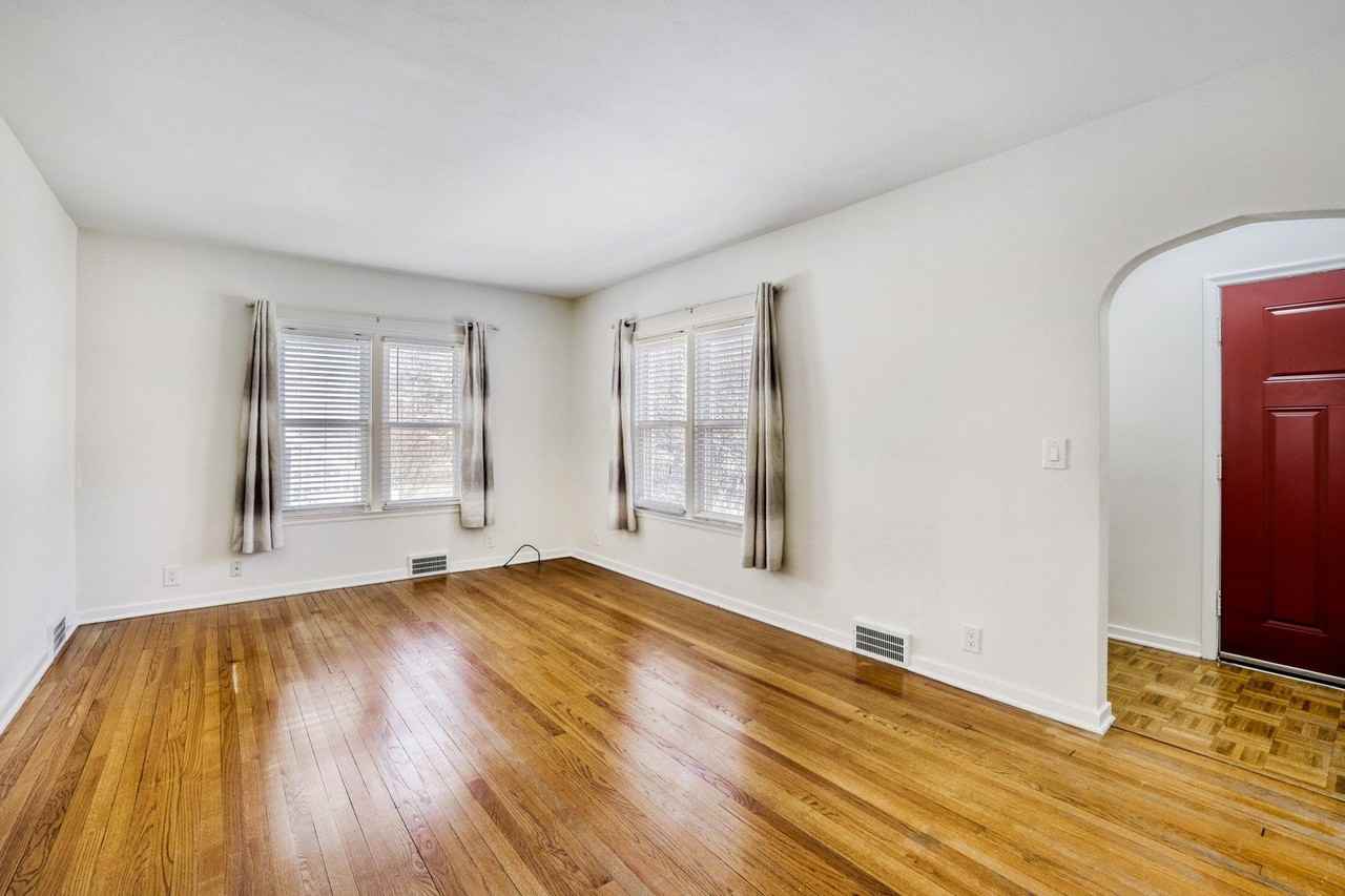 626 N Hough St - Photo 2 of 22