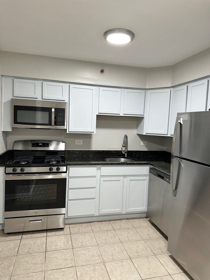 8635 S 84th Ct Unit 1s - Photo 5 of 11