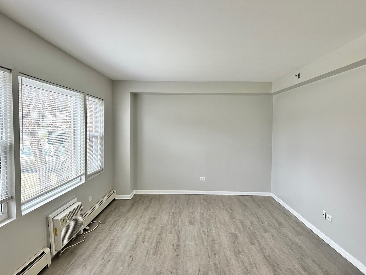 8635 S 84th Ct Unit 1n - Photo 3 of 11