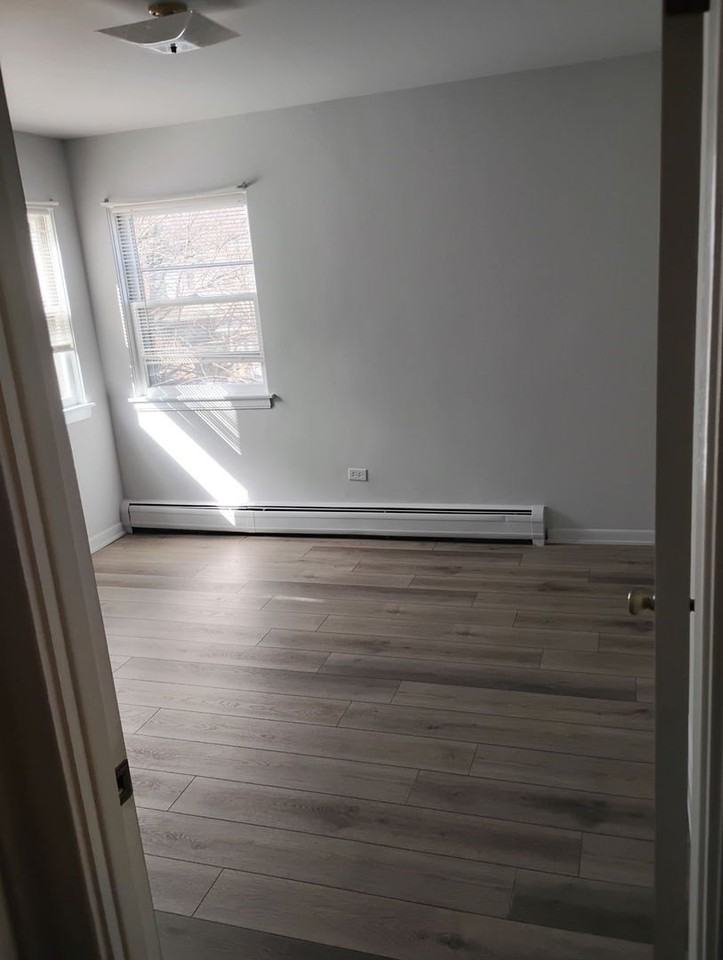 9110 31st St Apt 6 - Photo 3 of 6